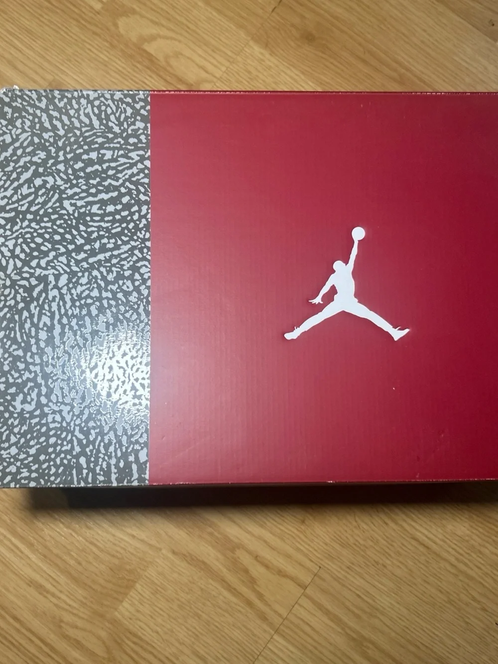 Air Jordan 3 Retro Cardinal Red Men's Size 12 Pre Owned